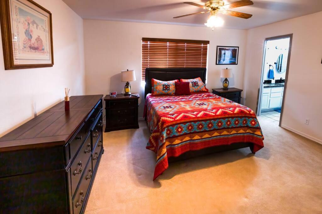 The Triple Palms * Kingman